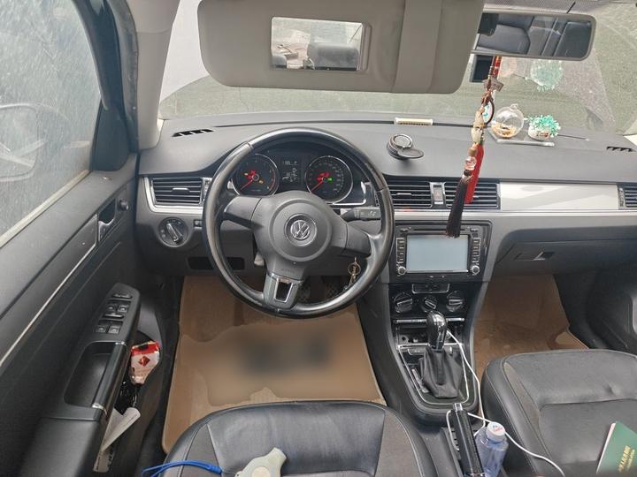 Bora 2014 1.6L AT Comfort photo 7