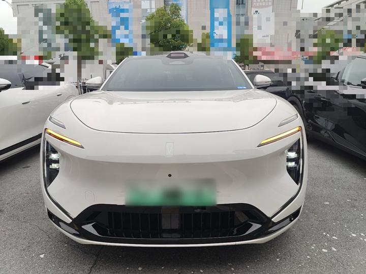 07L 2027 Max+ EV photo 2