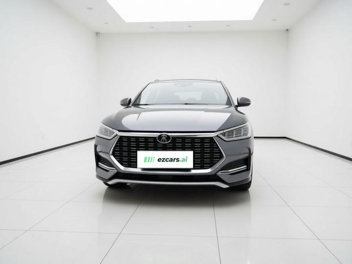 Song PLUS 2020 1.5T AT Luxury photo 2