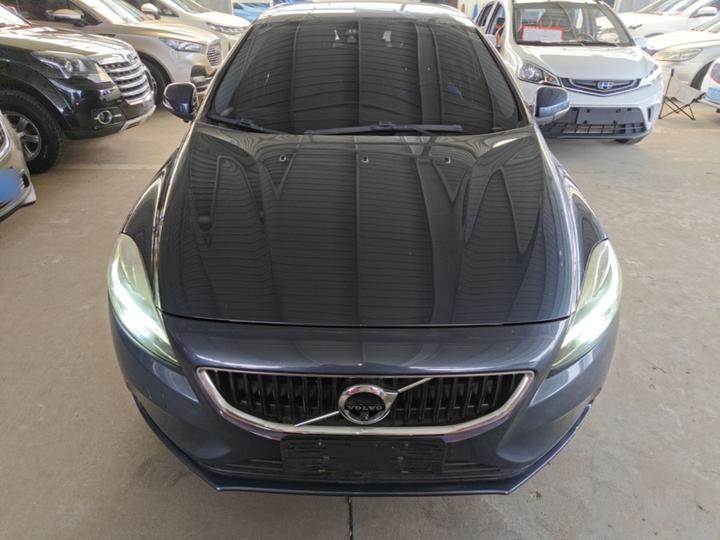 V40 2017 T3 photo 2