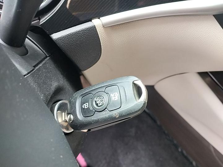 Verano 2017 Sedan 15S AT Leading photo 8