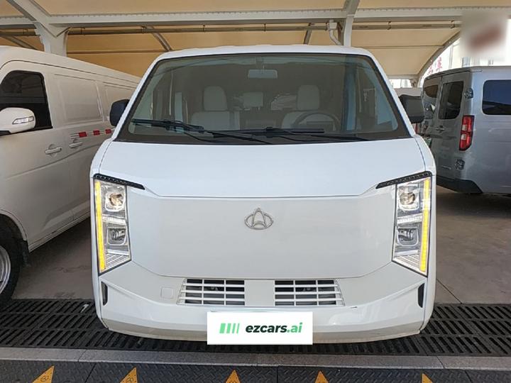 Kuayue EV 2025 350km Luxury 7-Seater 50.23kWh photo 2