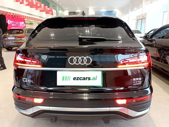 Q5L Sportback 2021 40 TFSI Luxury photo 3