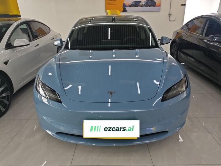 Model 3 2023 RWD photo 2