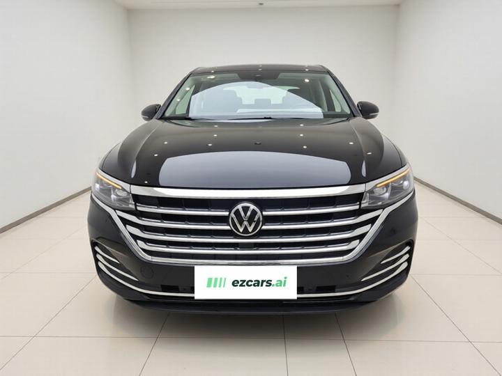 Viloran 2024 380TSI Premium photo 2