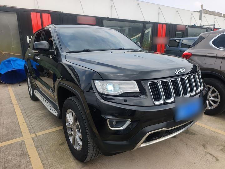 Grand Cherokee Imported 2015 3.0L Elite photo 3