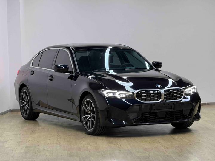 3 Series 2026 325Li M Sport Package photo 3