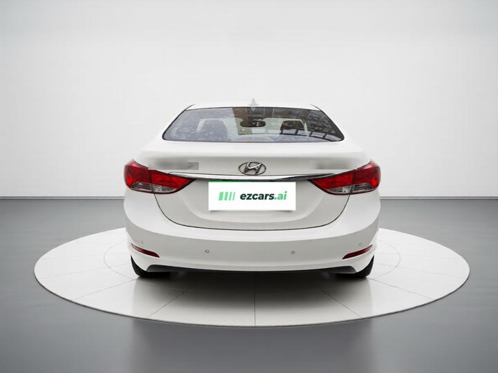 Elantra 2015 1.6L AT Leading photo 3