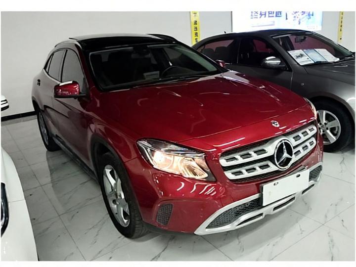 GLA 2018 GLA 200 Dynamic photo 3