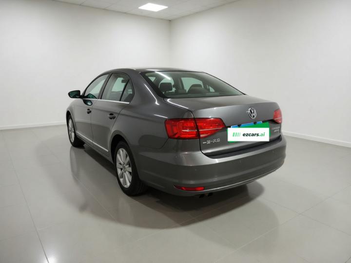 Sagitar 2015 230TSI AT Comfort photo 4