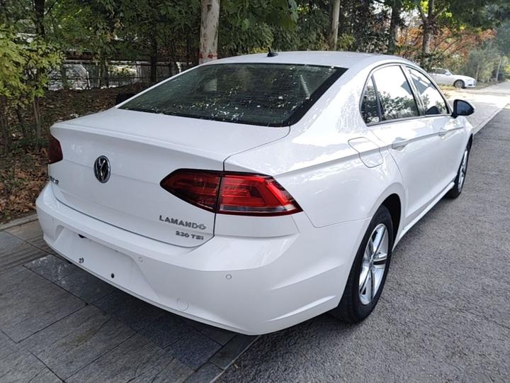 Lamando 2017 230TSI DSG photo 6