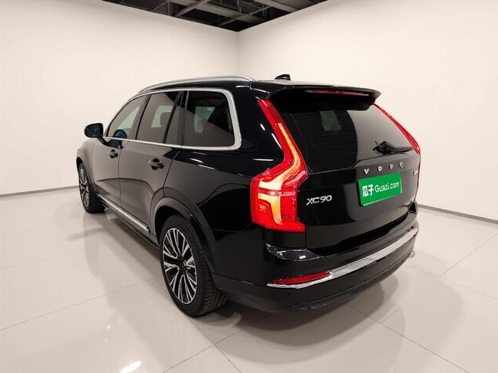 XC90 EV 2024 T8 Smart Premium Luxury 7-Seater photo 4