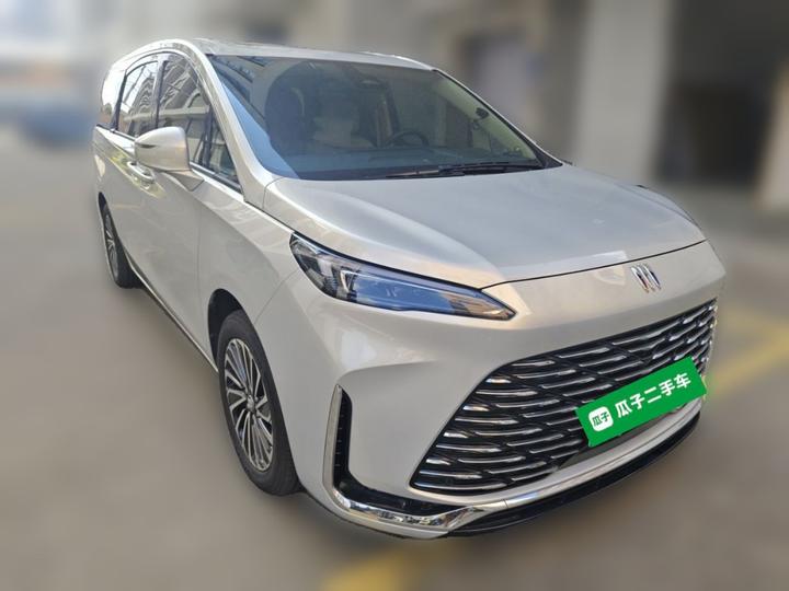 GL8 EV 2025 Exclusive photo 3