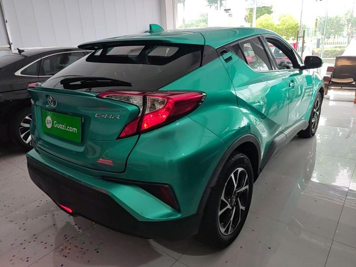 C-HR 2020 2.0L Leading photo 4