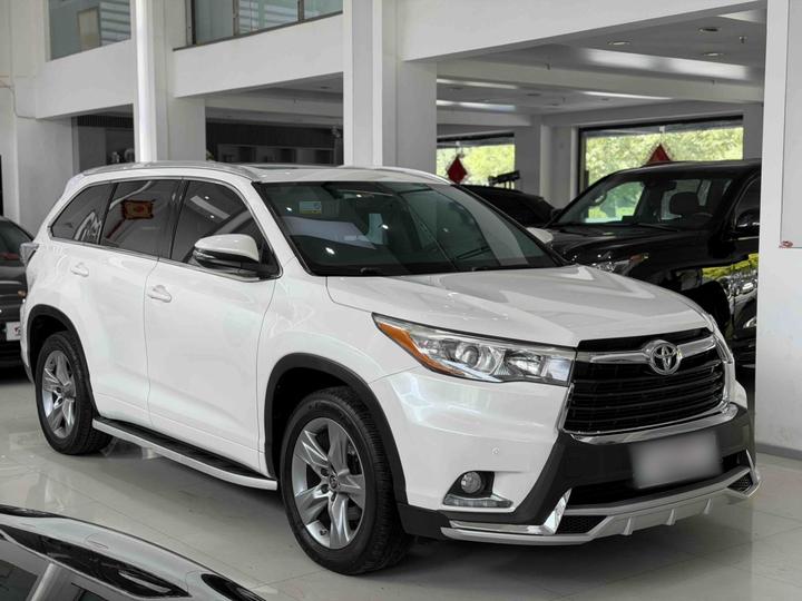 Highlander 2017 2.0T AWD Luxury 7-Seater photo 2