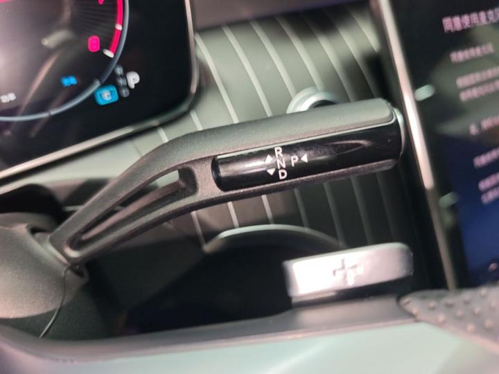 C-Class 2023 Facelift C 260 L Sport photo 6