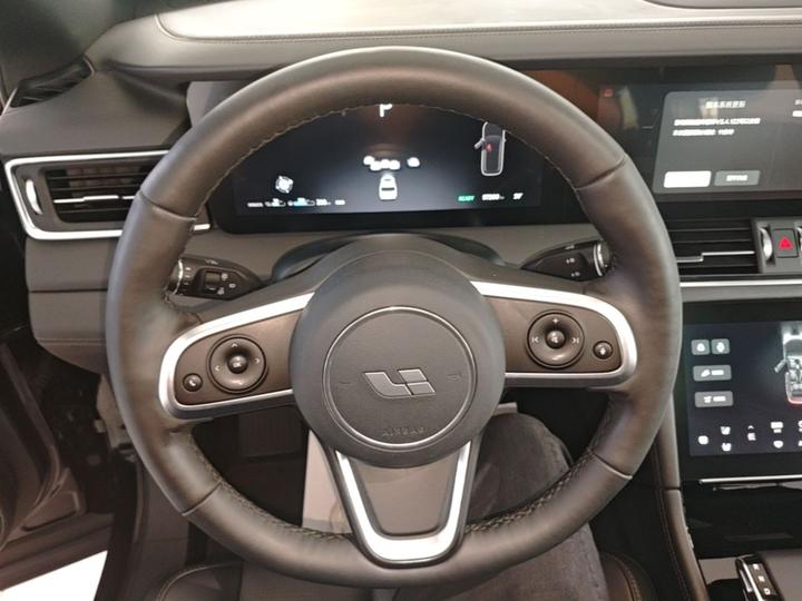 Li Auto ONE 2020 EREV 6-Seater photo 6