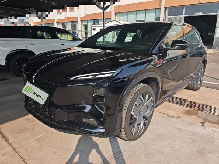 08 2025 680 Ultra AWD