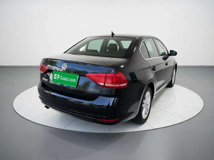 Lavida 2015 1.6L MT photo 6