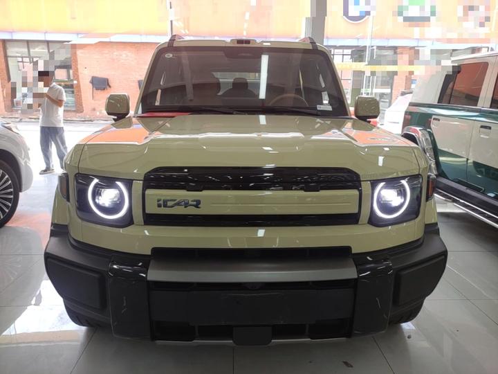 iCAR V27 2026 200KM AWD 700 photo 2