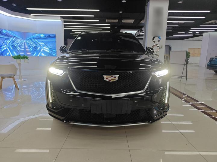 XT6 2021 28T 6-Seater Luxury Sport photo 2