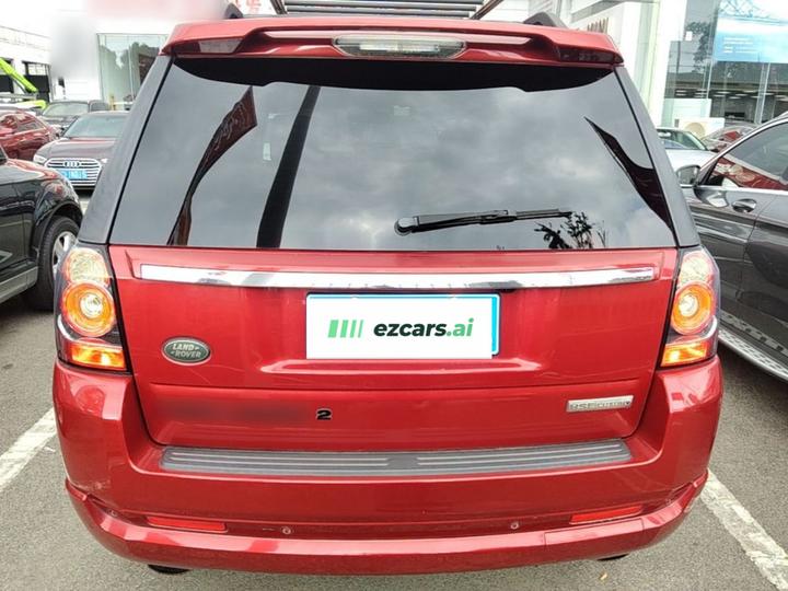 Freelander 2 2015 2.0T Si4 HSE Luxury Collection photo 3
