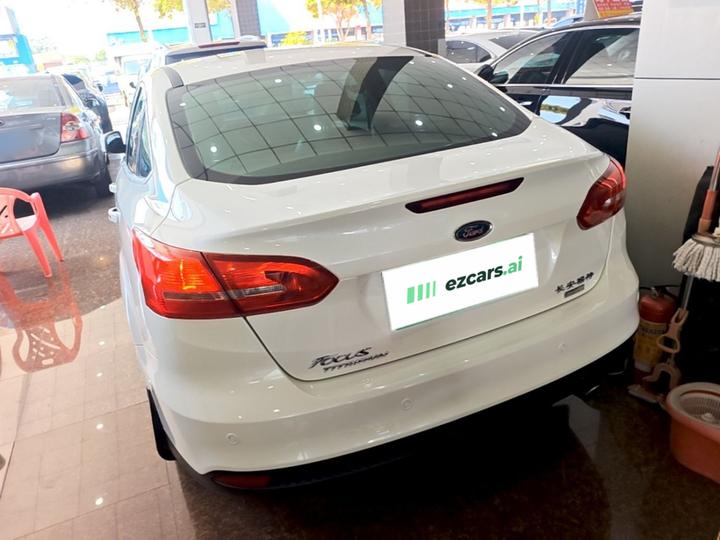 Focus 2015 Sedan EcoBoost 180 AT Flagship photo 4