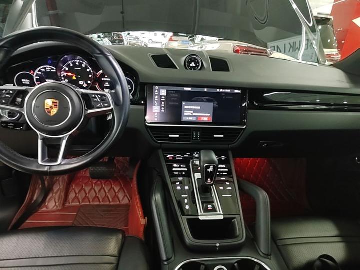 2018 Cayenne 3.0T photo 8