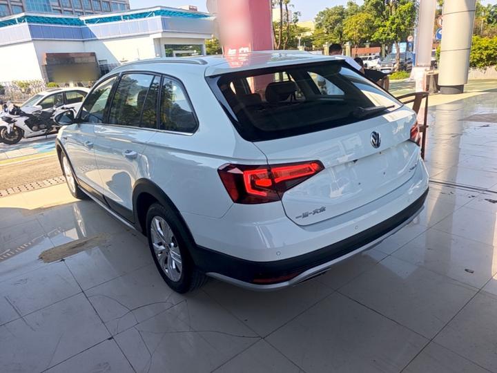 C-TREK 2017 1.6L AT Comfort photo 4