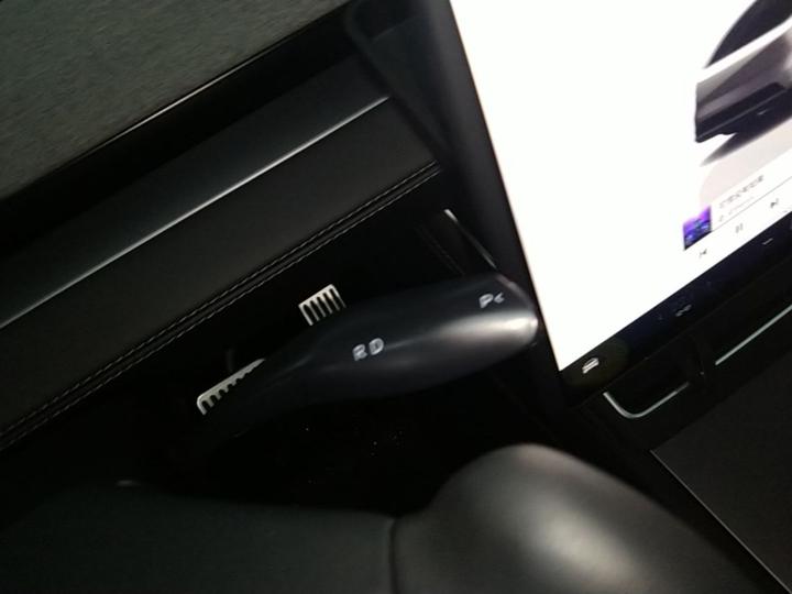 Model Y L 2025 Long Range AWD photo 5
