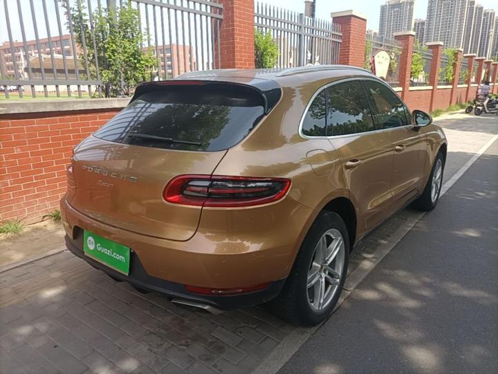 2014 Macan 2.0T photo 4