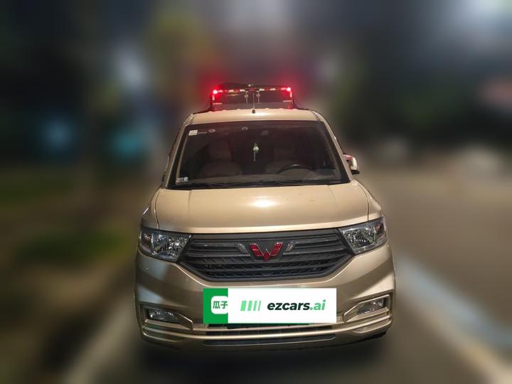 Wuling Hongguang V 2022 1.5L LAR photo 2
