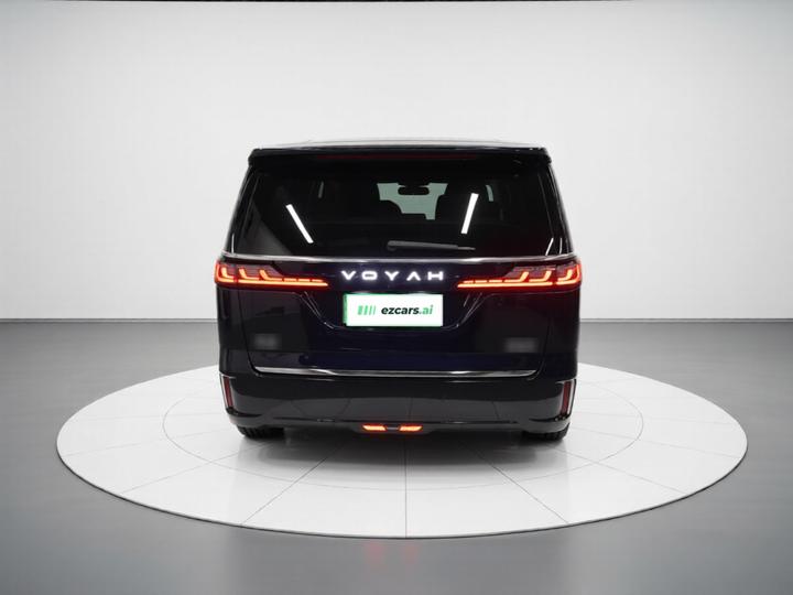 Voyah Dreamer 2025 PHEV AWD Flagship photo 5