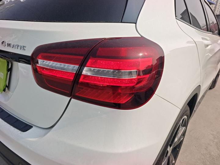 GLA 2018 GLA 220 4MATIC Sport photo 7