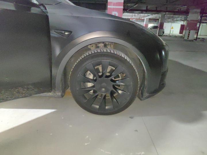 Model Y 2022 Facelift RWD photo 8
