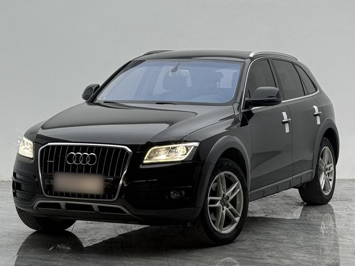 Q5 2017 Plus 40 TFSI Tech photo 2