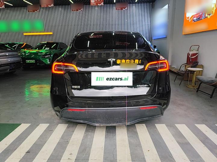 Model Y 2022 Facelift RWD photo 3