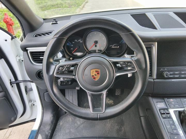 2017 Macan S 3.0T photo 7