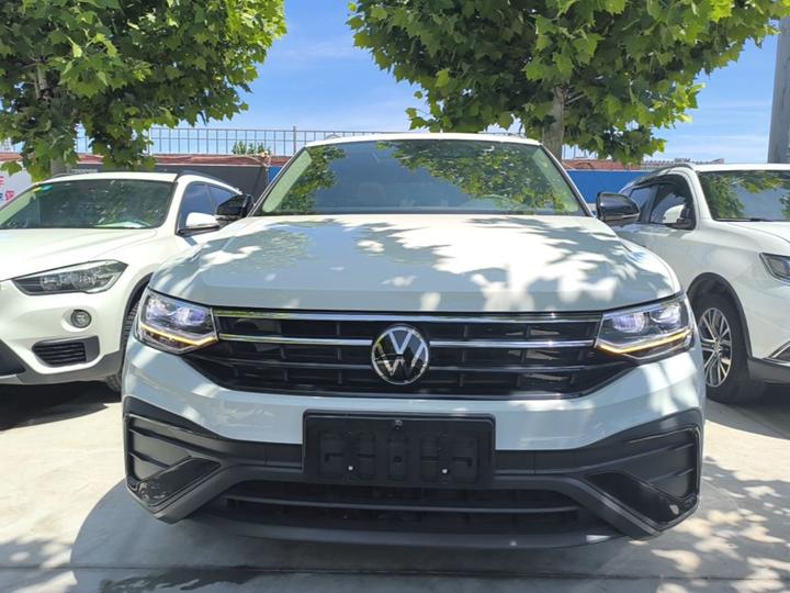 Tiguan L 2024 300TSI AT RWD photo 2