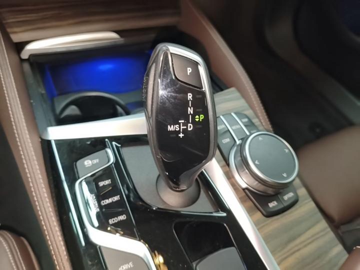 5 Series EV 2020 Upgraded 530Le photo 5