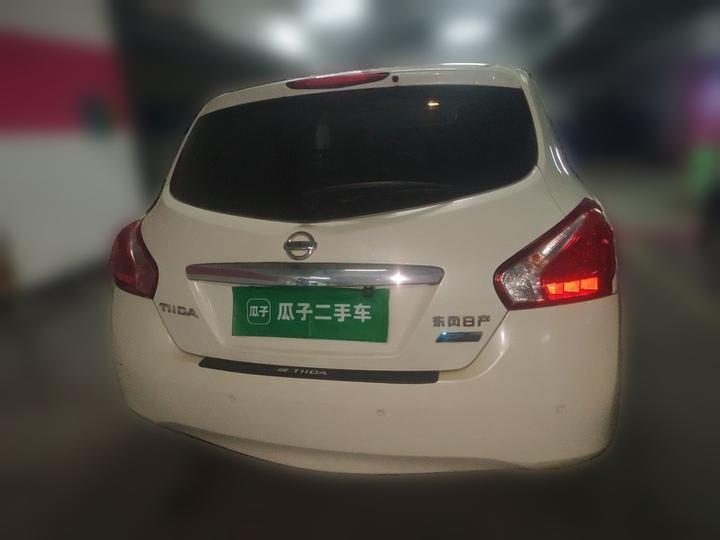 Tiida 2014 1.6L CVT photo 5