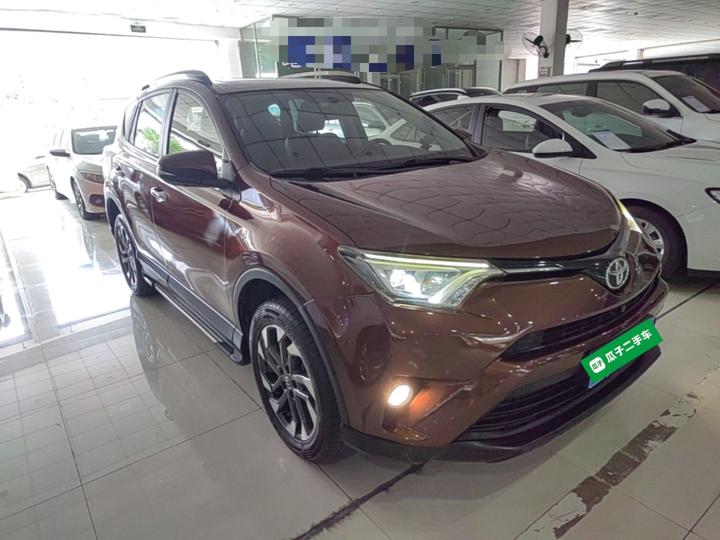 RAV4 2016 2.5L AT AWD Elite photo 3