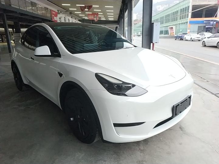Model Y 2022 RWD photo 3