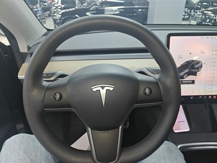 Model Y 2022 Facelift RWD photo 5