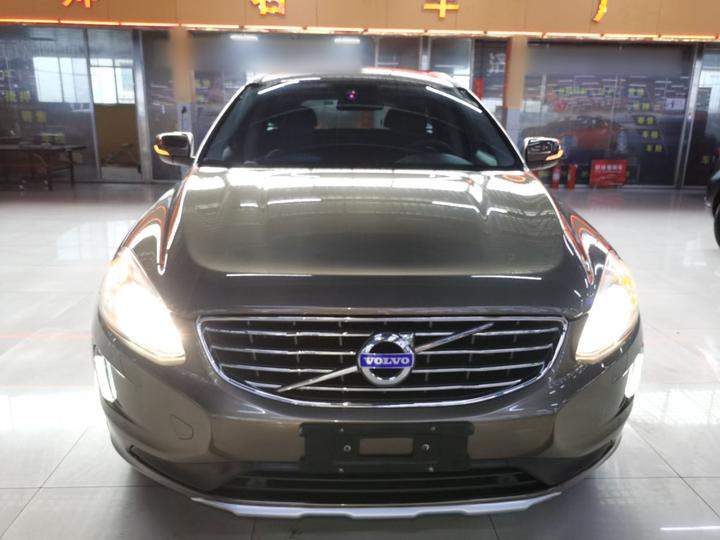 XC60 2017 T5 Upgraded photo 2