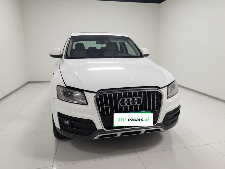Q5 2017 Plus 40 TFSI Tech photo 2