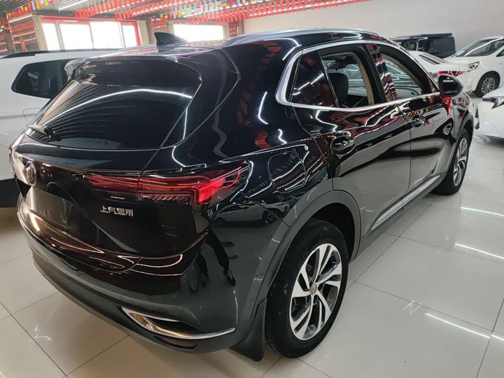 2022 Envision S 652T RWD Luxury photo 4
