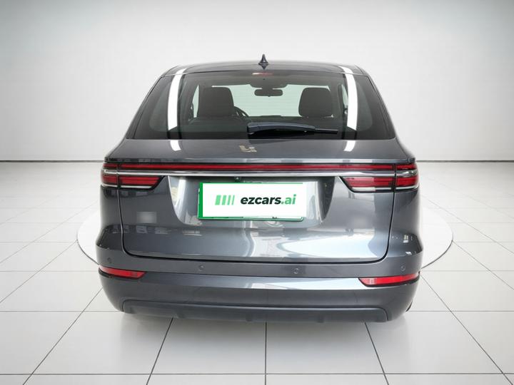 Li Auto ONE 2021 EREV 6-Seater photo 5