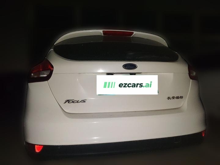 Focus 2017 Hatchback 1.6L MT Comfort photo 3