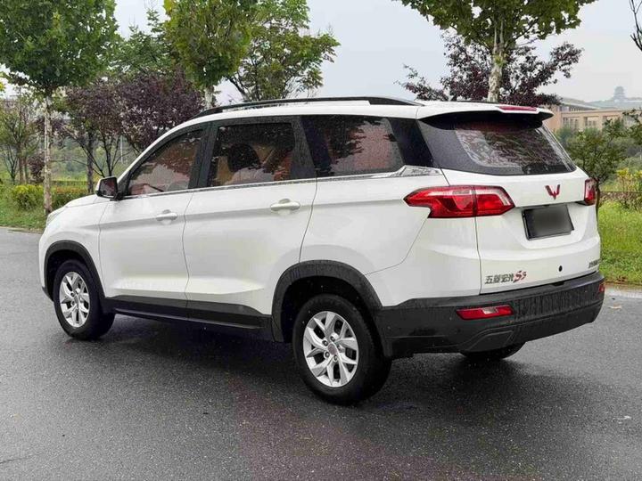 Wuling Hongguang S3 2018 1.5L MT Comfort China V photo 4